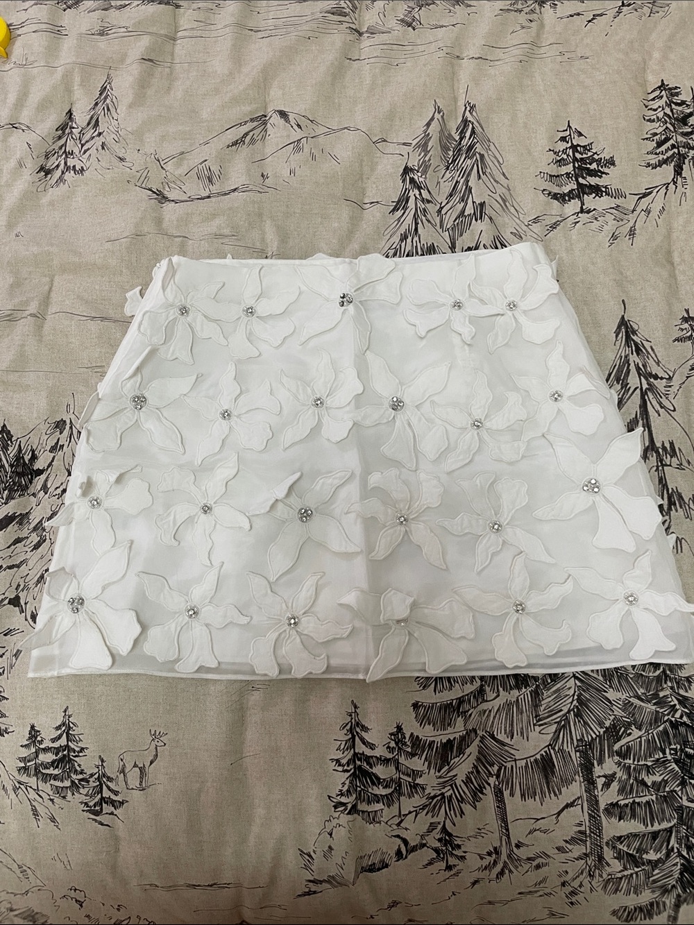 Zara White Mini Appliqué Skirt S NWOT - Picture 3 of 4